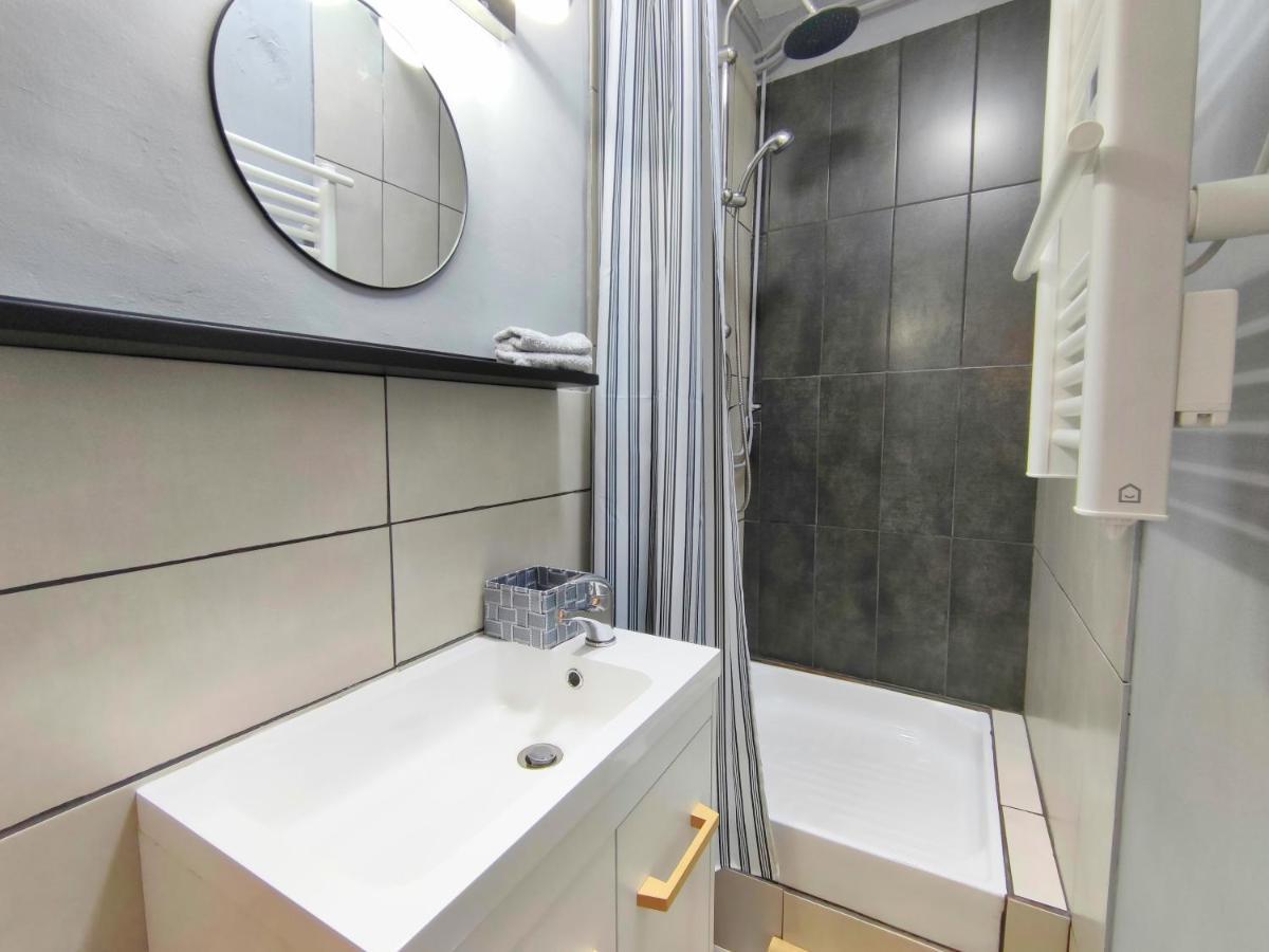 Number 22 - Le Dorat - Apartment 3 With Garden & Free Parking Exterior photo