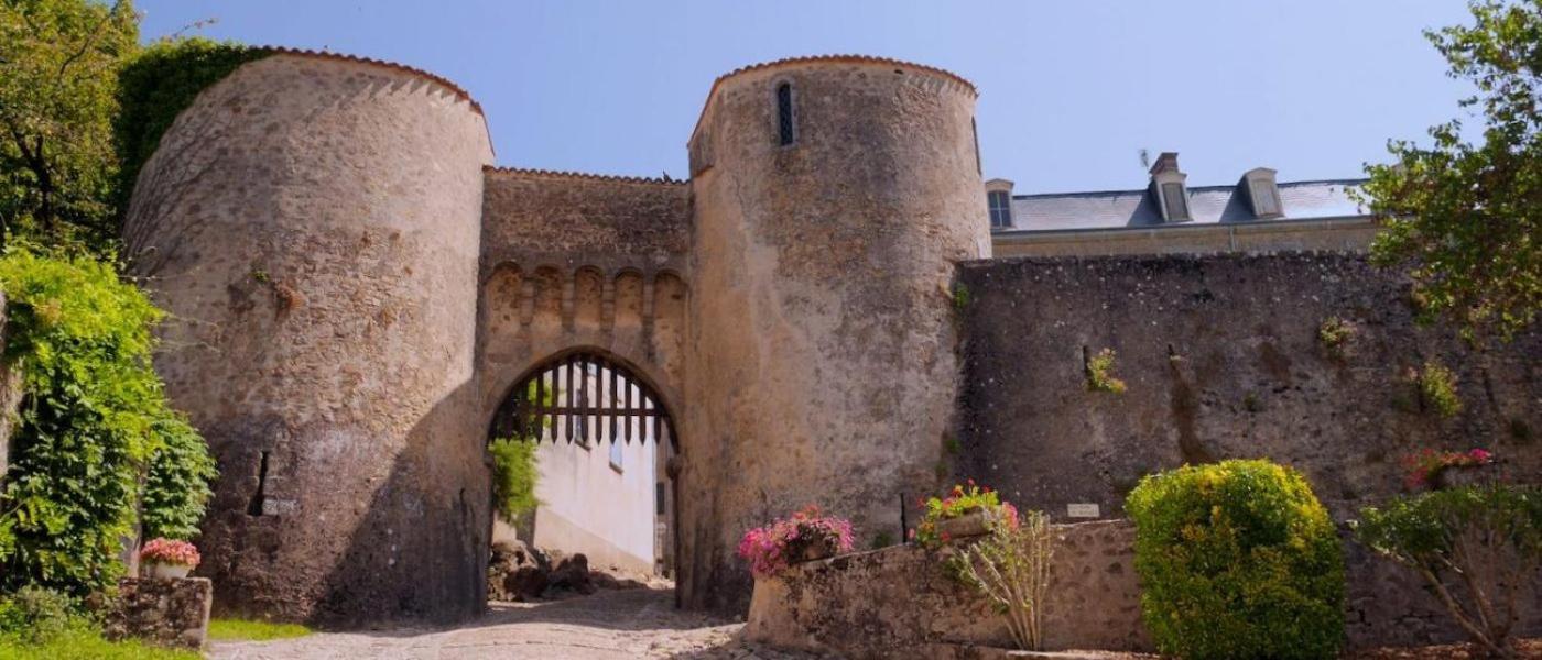 Number 22 - Le Dorat - Apartment 3 With Garden & Free Parking Exterior photo